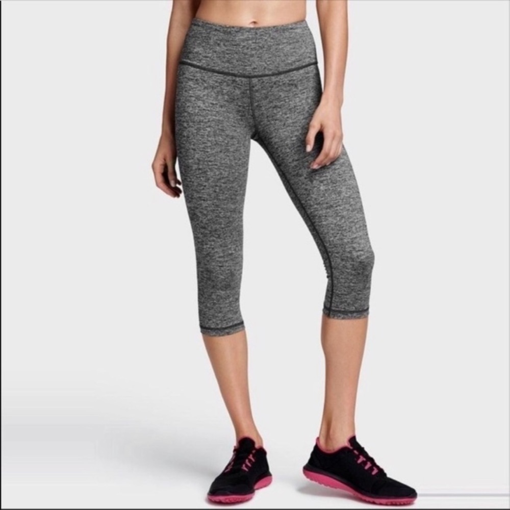 Victoria's Secret Knockout Capri in XS